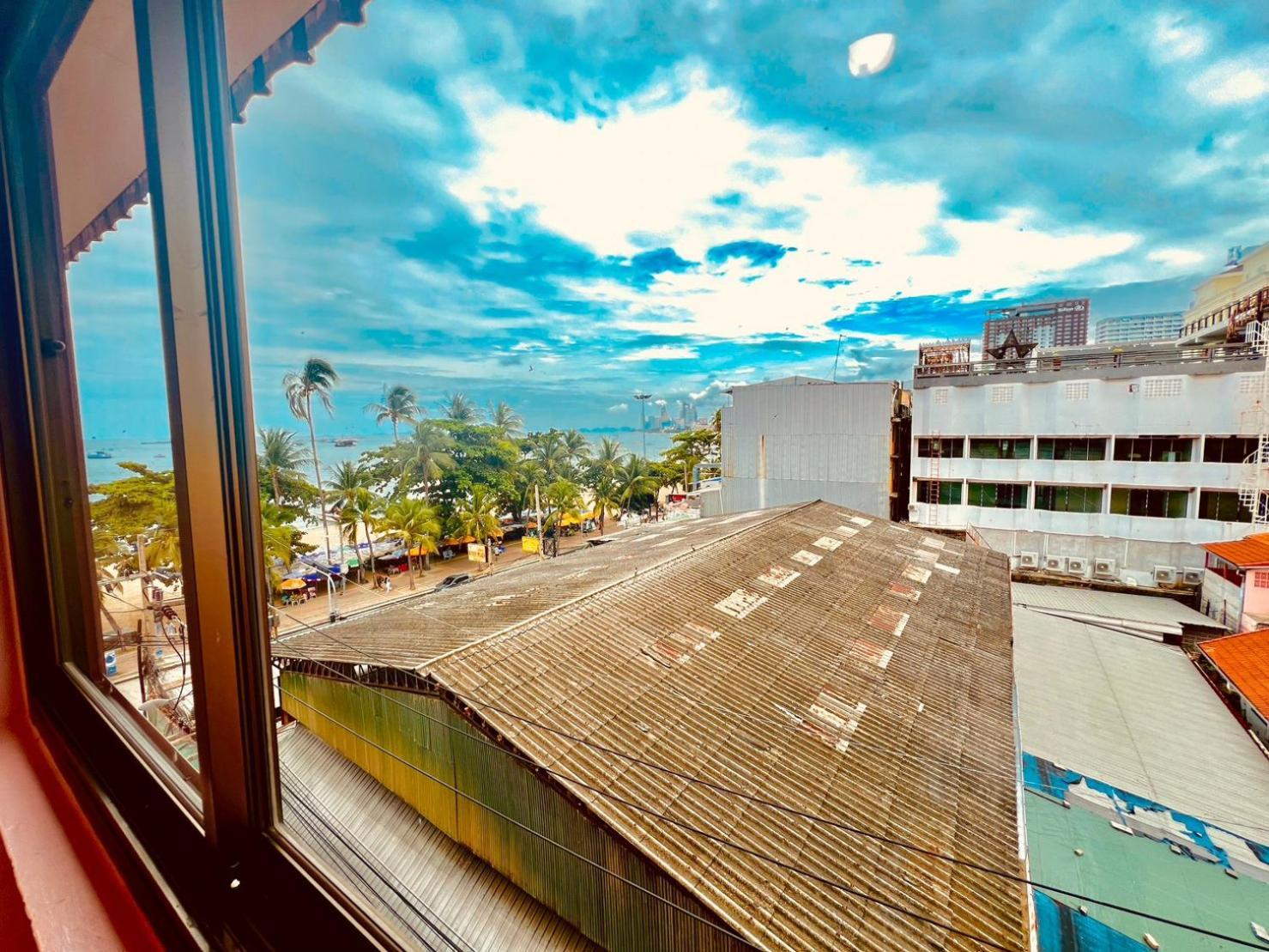 Aa Hotel Pattaya Exterior foto